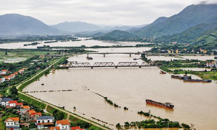 Nước lũ trên sông Lục Nam xuống dưới mức báo động 3, có xu hướng tiếp tục giảm.