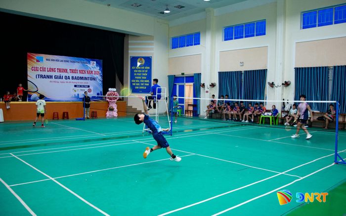 Vận động viên ra sức thi đấu tại giải. Ảnh: BẢO LÂM