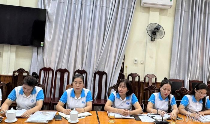 Tham gia hội thảo có đại diện Hội LHPN các xã trên địa bàn tỉnh.