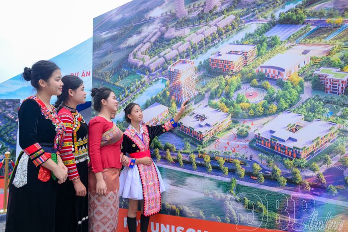 Học sinh tỉnh Điện Biên tìm hiểu về dự án Tổ hợp giáo dục FPT Điện Biên.