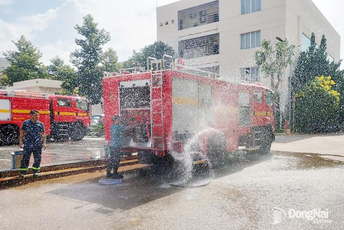 Thực hành sử dụng phương tiện mới.