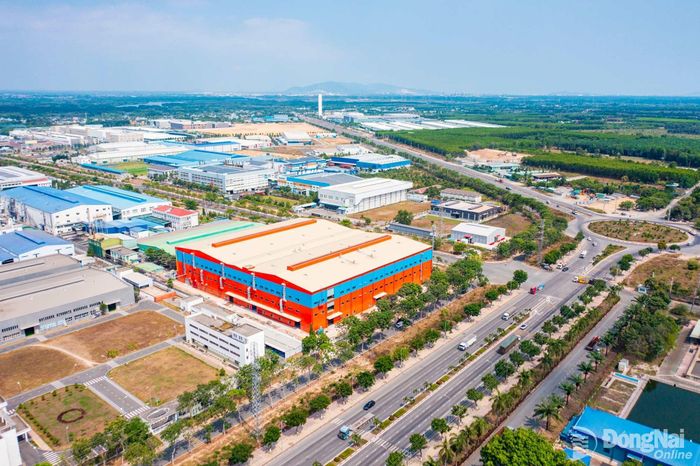 Một góc Khu công nghiệp Nhơn Trạch 5, xã Phước An. Ảnh tư liệu