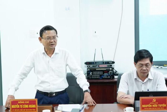  Phó Chủ tịch UBND tỉnh Nguyễn Tự Công Hoàng định hướng một số nhiệm vụ chính trong phát triển kinh tế - xã hội những tháng cuối năm 2026 đối với phường Quy Nhơn Tây. Ảnh: N.H 