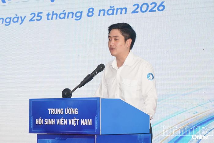 Anh Lâm Tùng phát biểu kết luận hội nghị.