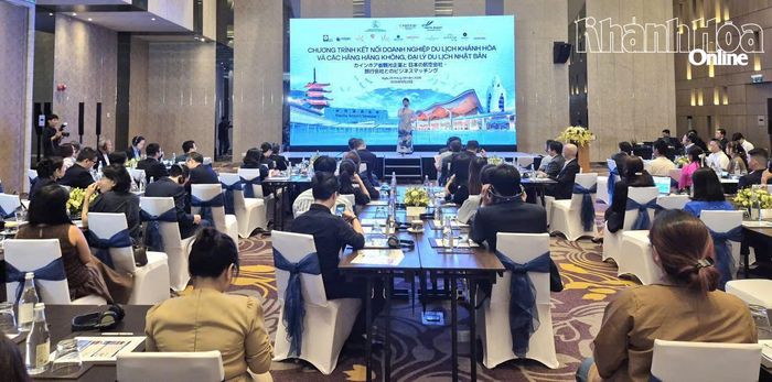 Quang cảnh chương trình gặp gỡ.