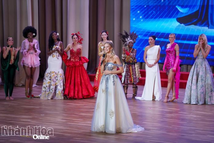 Hoa hậu Grace Richardson (Anh) thắng giải tài năng của Miss World 2026.