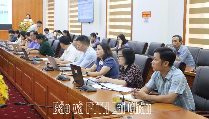 Đại biểu dự hội nghị.