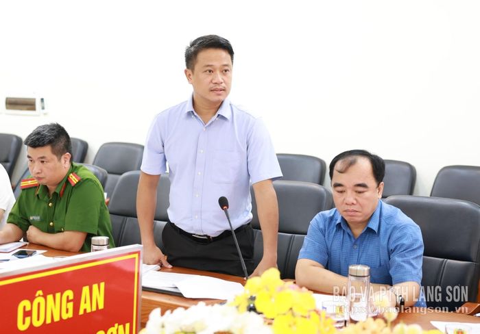 Đại diện Sở Tài chính phát biểu ý kiến tại cuộc họp