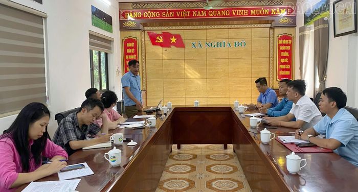 Đoàn làm việc tại xã Nghĩa Đô.