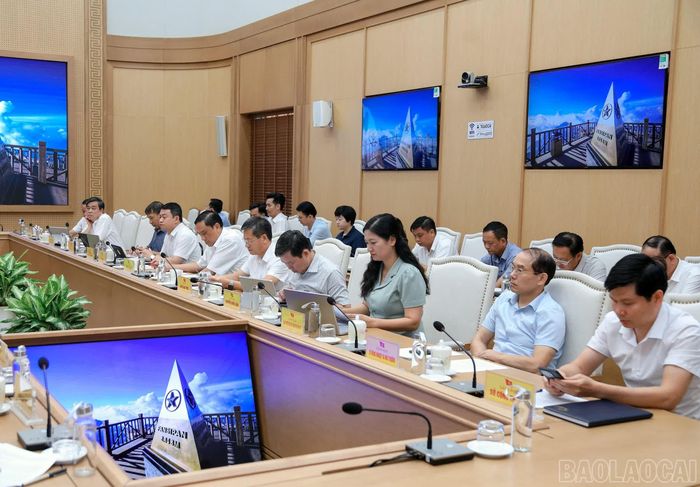 Các đại biểu dự hội nghị.