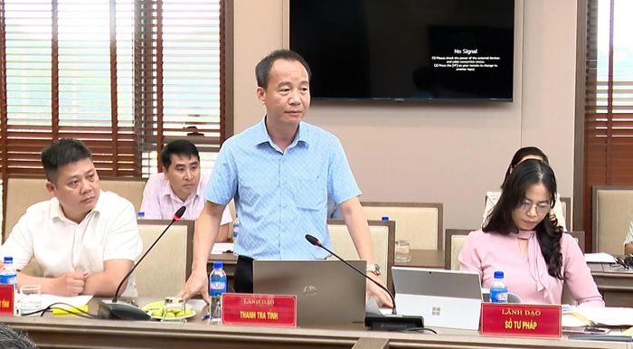 Các đại biểu tham gia phát biểu ý kiến tại buổi giám sát.