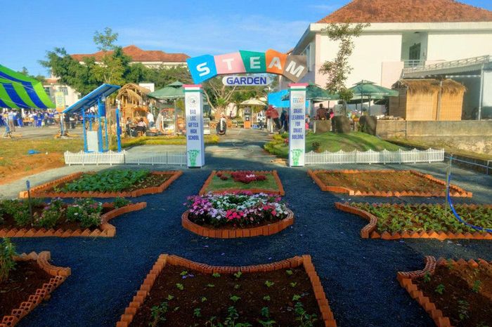 Vườn STEM rộng gần 300 m² tại Trường THPT Chuyên Bảo Lộc