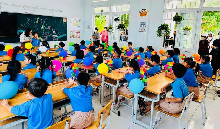 Học sinh lớp 1 Trường Tiểu học Mũi Né 3 đã tựu trường