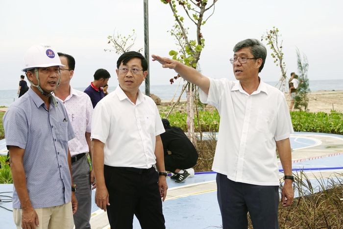 Tỉnh ủy viên, Phó Chủ tịch UBND tỉnh Nguyễn Minh trong đợt kiểm tra công trình vào đầu tháng 8