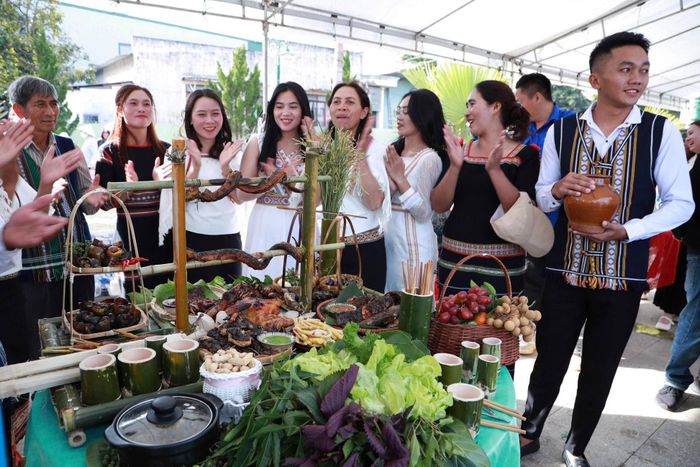 Đề án gắn với thực hành các chuẩn mực văn hóa sống xanh, lối sống xanh