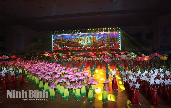 Màn đồng diễn nghệ thuật chào mừng Đại hội tại buổi tổng duyệt.