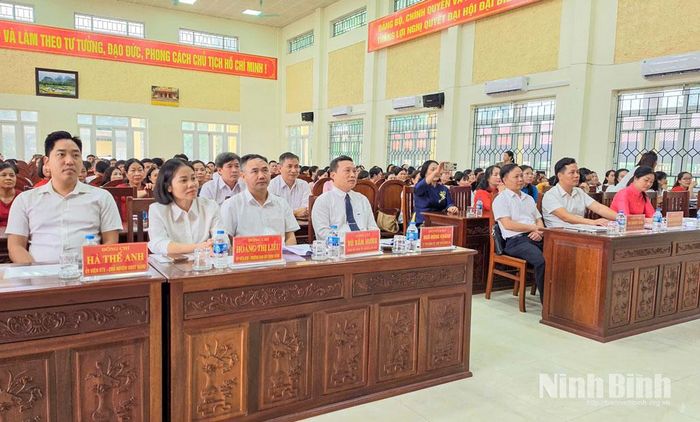Các đại biểu dự hội nghị.