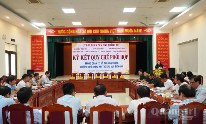 Sở Giáo dục và Đào tạo và các ngành, đơn vị, địa phương thảo luận nội dung của quy chế phối hợp - Ảnh: Nh.V