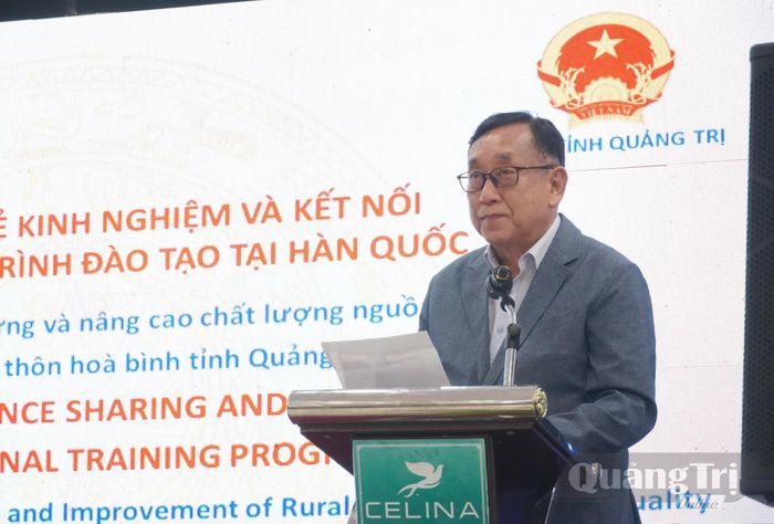 Giáo sư Kim Kyung-Ryang, Quản lý dự án phát biểu tại hội thảo - Ảnh: H.L