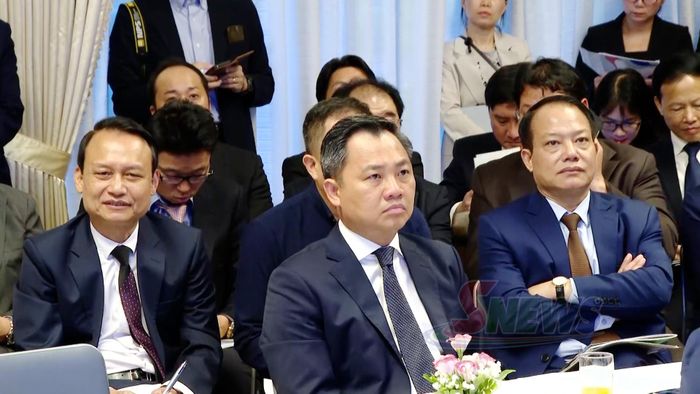 Đồng chí Nguyễn Đình Việt, Phó Bí thư Tỉnh ủy, Chủ tịch UBND tỉnh Sơn La dự diễn đàn.