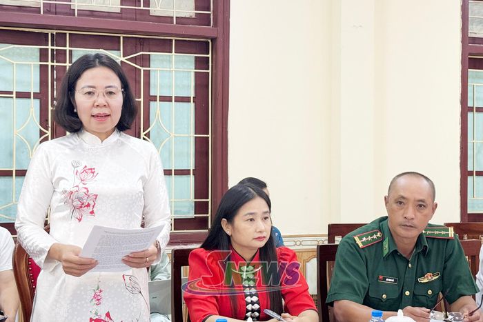 Đồng chí Hoàng Thị Đôi, Ủy viên Ban Chấp hành Đảng bộ tỉnh, Giám đốc Sở Văn hóa, Thể thao và Du lịch tỉnh Sơn La phát biểu tại cuộc làm việc.