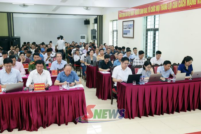 Các đại biểu dự hội nghị.