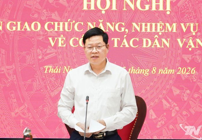 Đồng chí Đinh Quang Tuyên, Phó Bí thư Tỉnh ủy, Chủ tịch Ủy ban MTTQ Việt Nam tỉnh phát biểu tại Hội nghị.