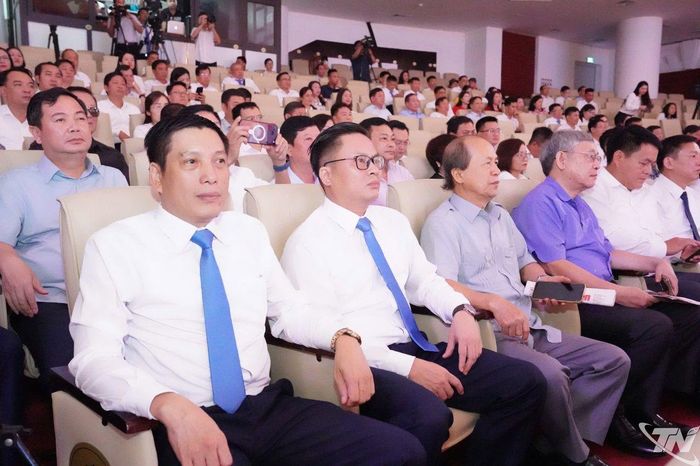 Đại biểu dự Lễ kỷ niệm.