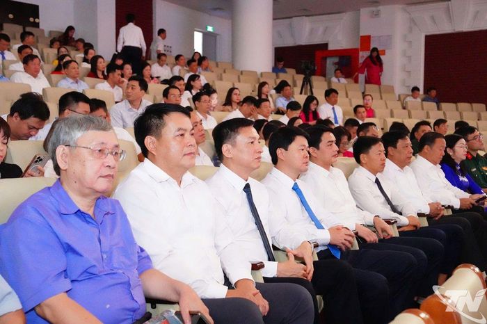 Đại biểu dự buổi Lễ.