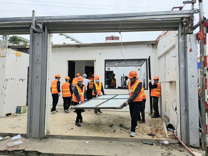 Công tác cưỡng chế được trang bị đầy đủ máy móc, trang thiết bị, dụng cụ thi công và bảo hộ lao động cho lực lượng thực thi.