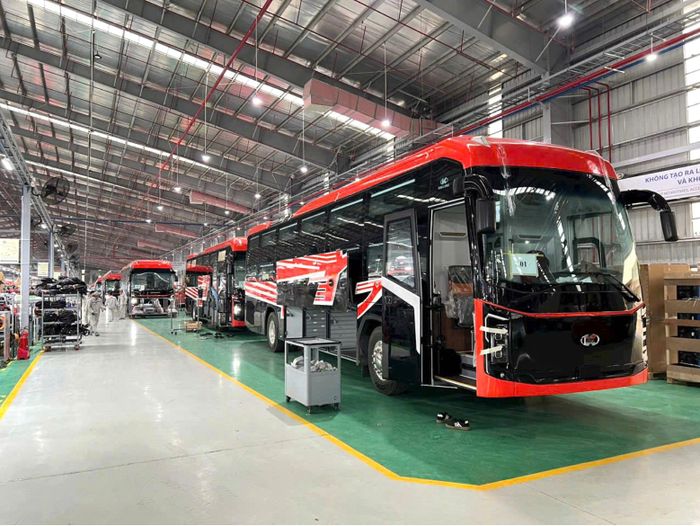 Xe khách giường nằm bắt buộc phải có hệ thống kiểm soát ổn định thân xe.