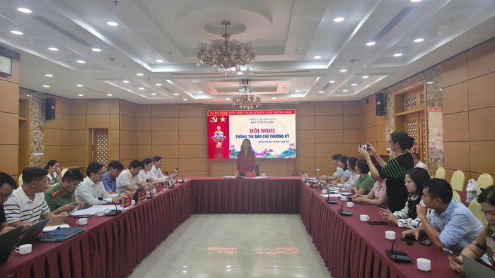 Toàn cảnh hội nghị thông tin báo chí thường kỳ.