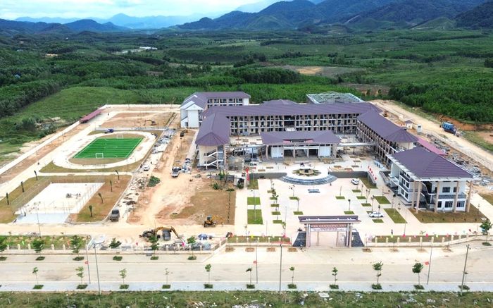 Theo chủ đầu tư, đơn vị sẽ tổ chức vận hành chạy thử toàn bộ công trình trước ngày 28/8 và tổng vệ sinh ngày 30/8 để sẵn sàng khai giảng năm học mới vào ngày 5/9 tới.