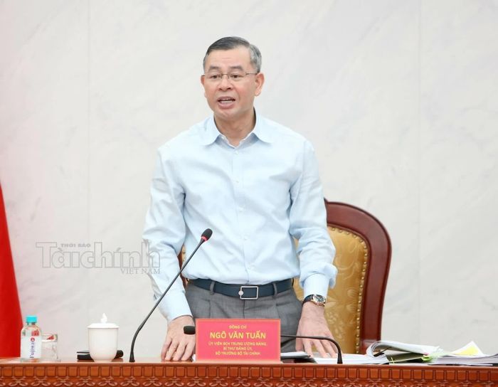 Ủy viên Trung ương Đảng, Bí thư Đảng ủy, Bộ trưởng Bộ Tài chính Ngô Văn Tuấn chủ trì hội nghị. Ảnh: Đức Minh