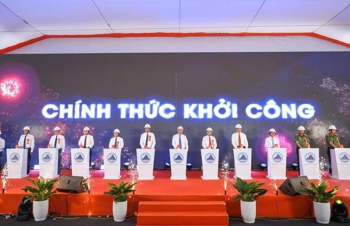 Đà Nẵng khởi công 2 dự án hạ tầng gần 4.300 tỷ đồng