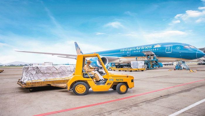 Chuỗi logistics vận hành thông suốt giúp doanh nghiệp chủ động hơn trong vận chuyển, lưu kho, giao nhận và tổ chức sản xuất, kinh doanh.