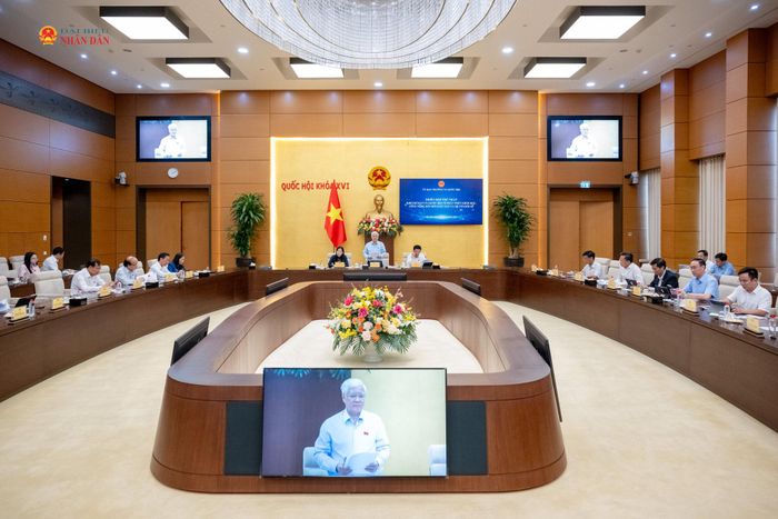 Toàn cảnh phiên họp