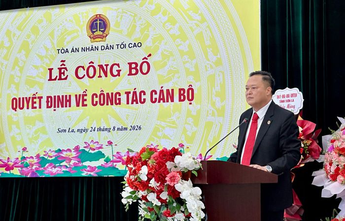 Chánh án TAND tỉnh Sơn La Nguyễn Minh Hải phát biểu giao nhiệm vụ.