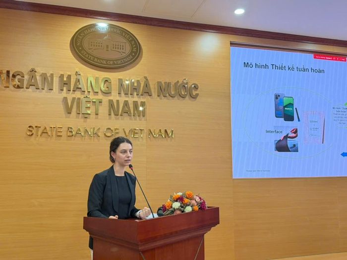 Bà Mira Nagy, chuyên gia Kinh tế Tuần hoàn, GIZ Việt Nam chia sẻ tại chương trình tập huấn
