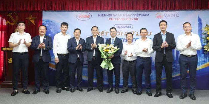 Ra mắt ban Chủ nhiệm Câu lạc bộ Xử lý nợ
