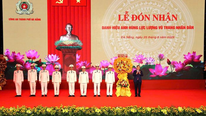Lễ đón nhận danh hiệu “Anh hùng Lực lượng vũ trang nhân dân” là niềm vinh dự, tự hào, đồng thời là động lực để cán bộ, chiến sĩ Công an TP Đà Nẵng tiếp tục phát huy truyền thống anh hùng, vì bình yên và hạnh phúc của Nhân dân.