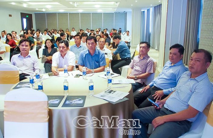 Các đại biểu HĐND cấp xã tham dự tập huấn.