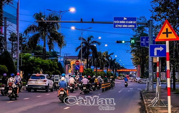 Hệ thống camera giám sát trở thành biện pháp hữu hiệu trong bảo đảm TTATGT ở tỉnh Cà Mau.