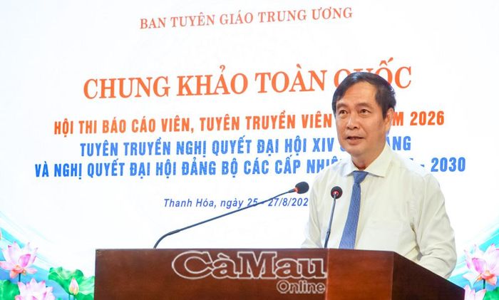 Đồng chí Phan Xuân Thuỷ, Phó Trưởng ban Tuyên giáo Trung ương, Trưởng Ban tổ chức Hội thi, phát biểu khai mạc Vòng chung khảo Hội thi.