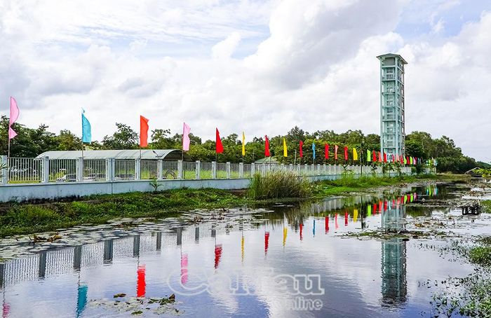 Khu vực diễn ra trải nghiệm đờn ca tài tử cũng được dọn dẹp sạch sẽ, tươm tất.