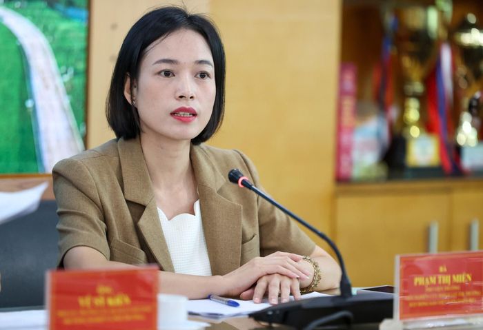 Bà Phạm Thị Miền - Phó Viện trưởng Viện Nghiên cứu đánh giá thị trường bất động sản Việt Nam phát biểu. Ảnh: T.THIỆN