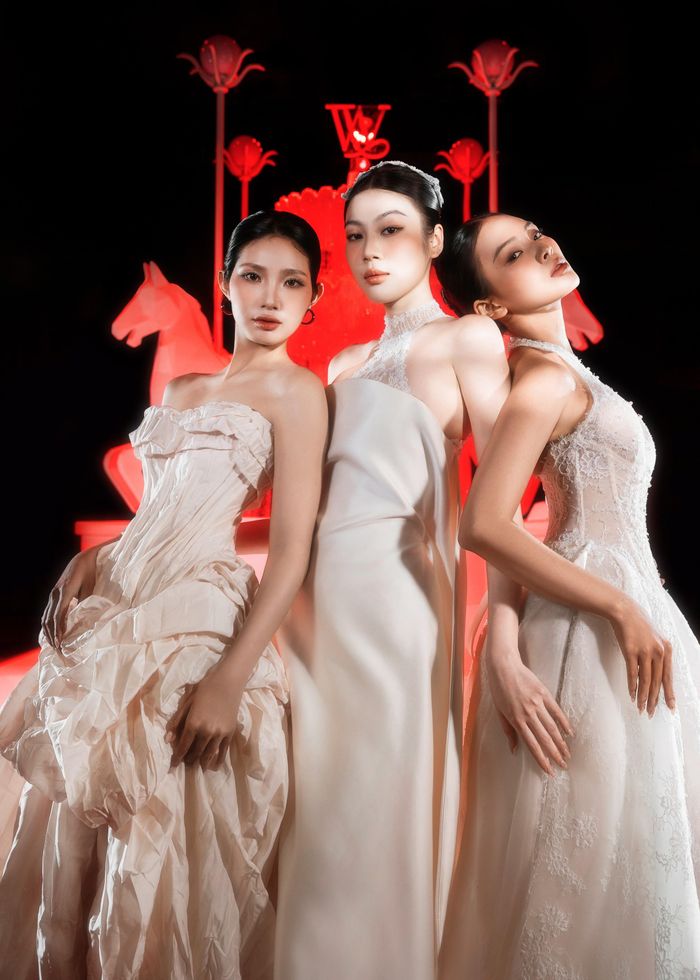 Đảm nhận vị trí kết màn Vietnam Wedding Week 2026, Lovine Bridal giới thiệu các thiết kế cưới đa dạng về phom dáng và cách xử lý, tập trung vào hình ảnh cô dâu hiện đại.