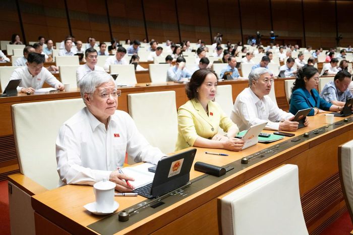 Các đại biểu tại phiên họp chiều 24/8. Ảnh:quochoi.vn