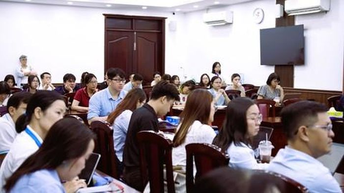 Buổi hội thảo thu hút nhiều người tham dự
