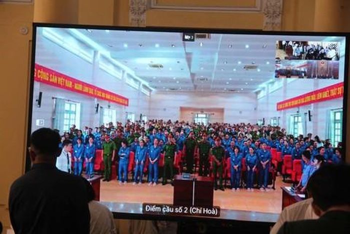 Điểm cầu số 2 (Trại tạm giam Chí Hòa) được nối trực tuyến với phiên xét xử